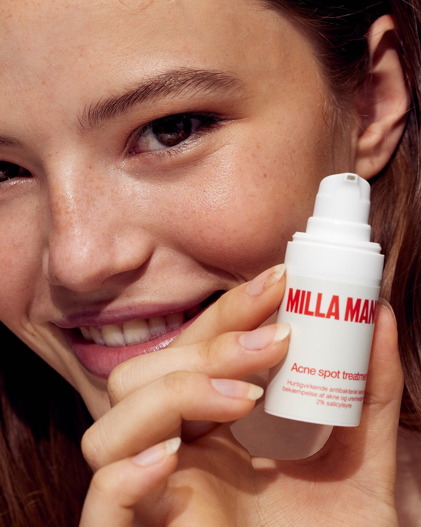 Indeholder 2% salicylsyre og 3% tea tree olie.