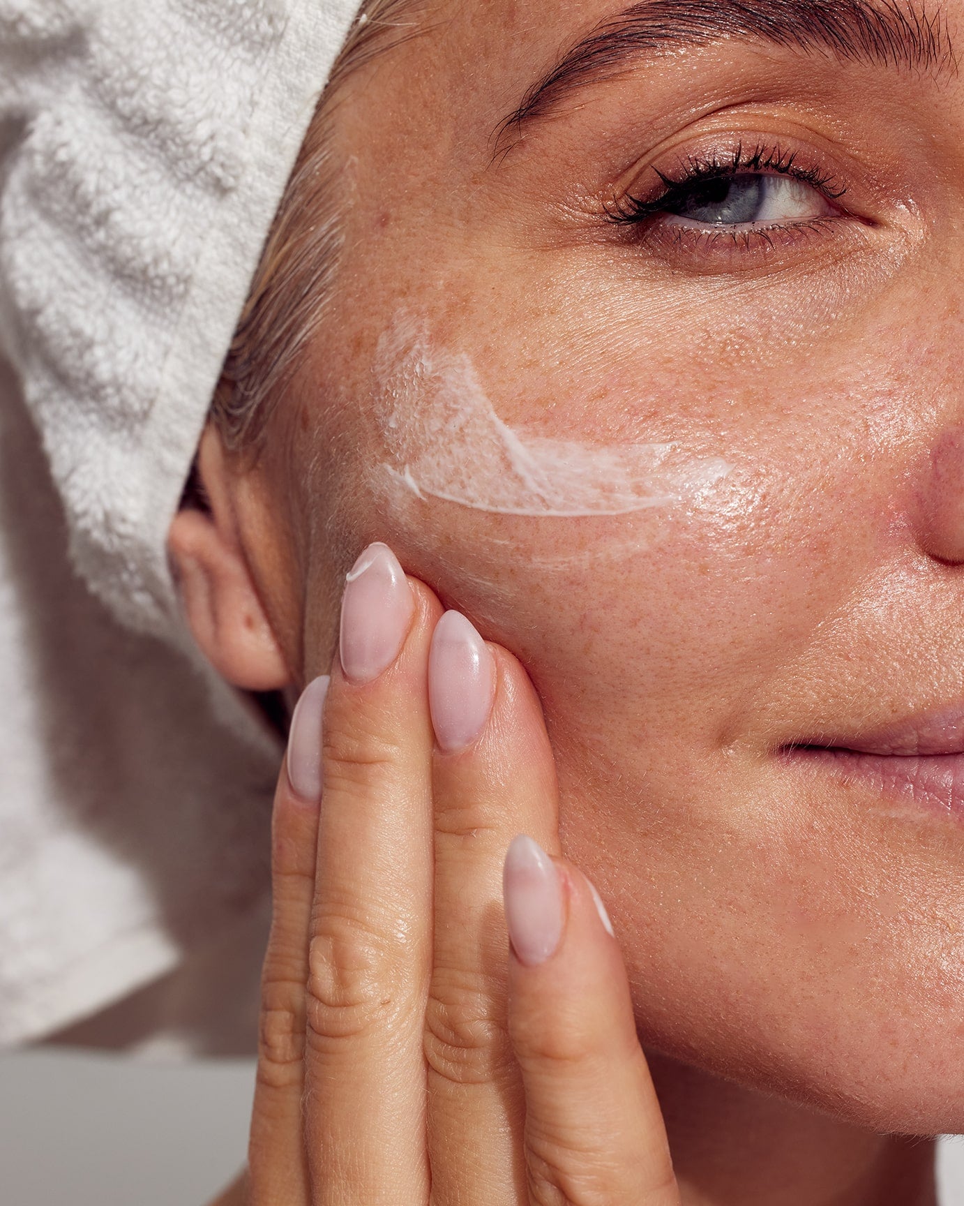 Ceramide night cream moisturizer