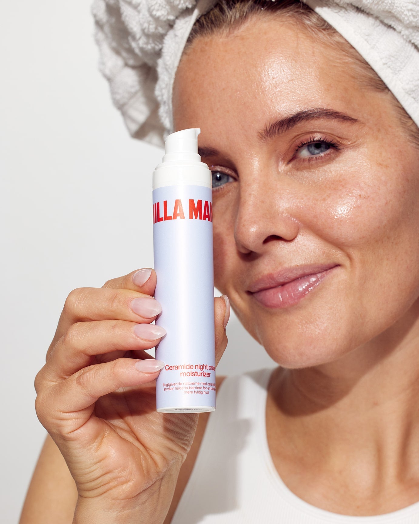 Ceramide night cream moisturizer